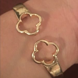 Beautiful Crown & Ivy bracelet!